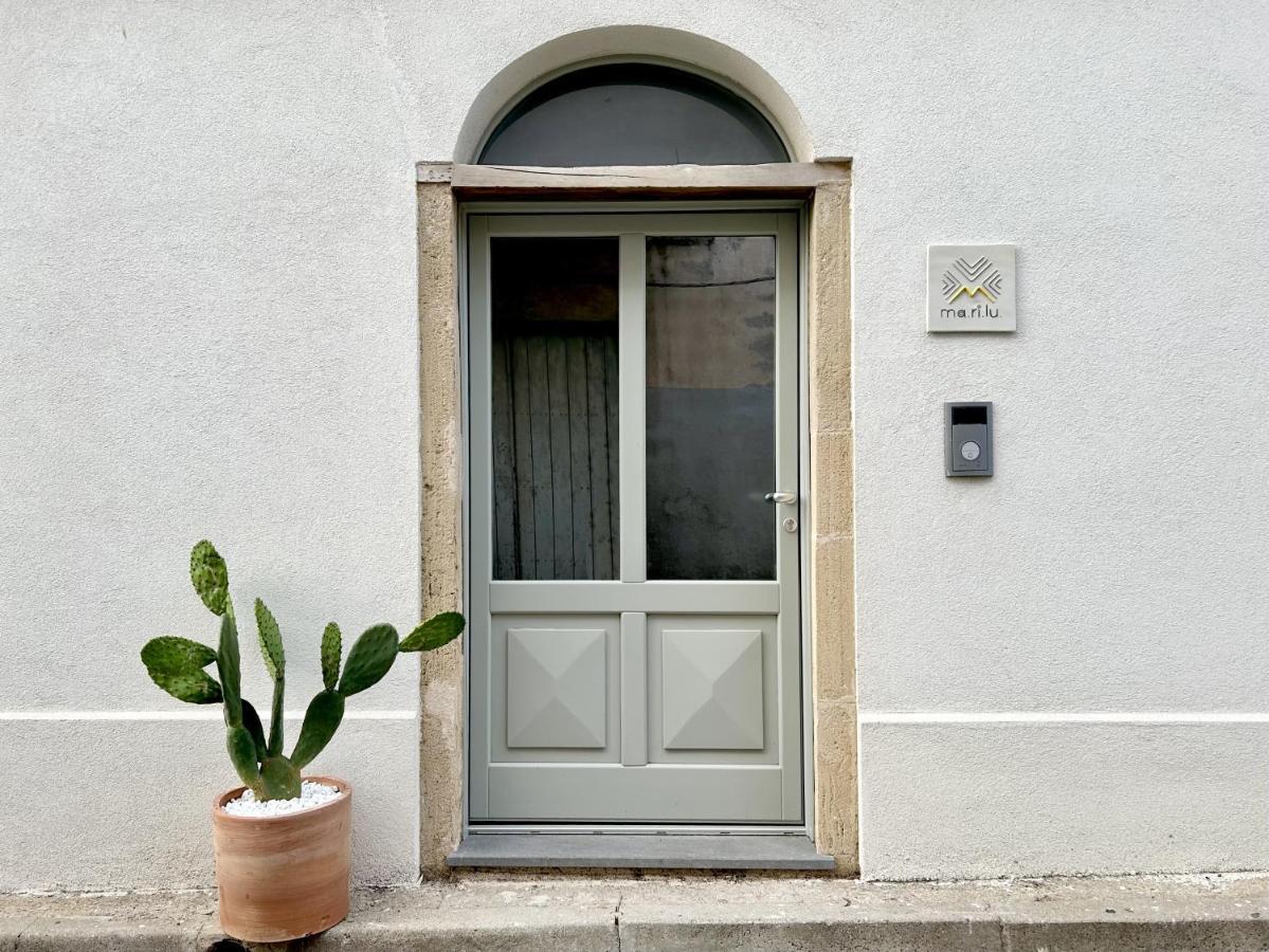 Palazzo Ma.Ri.Lu. Hotel Cabras Exterior photo